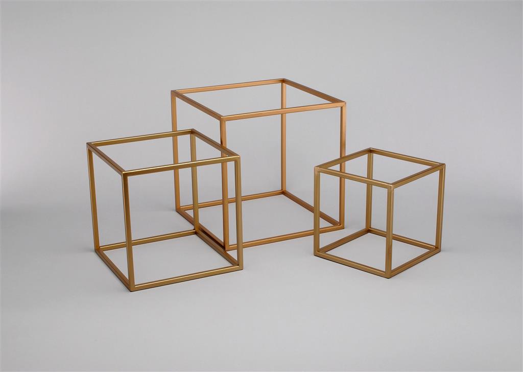 Metal Cube Frame 8" Gold
