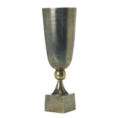 Trophy Urn 8"x 23.25"