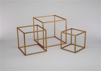 Metal Cube Frame 12" Gold